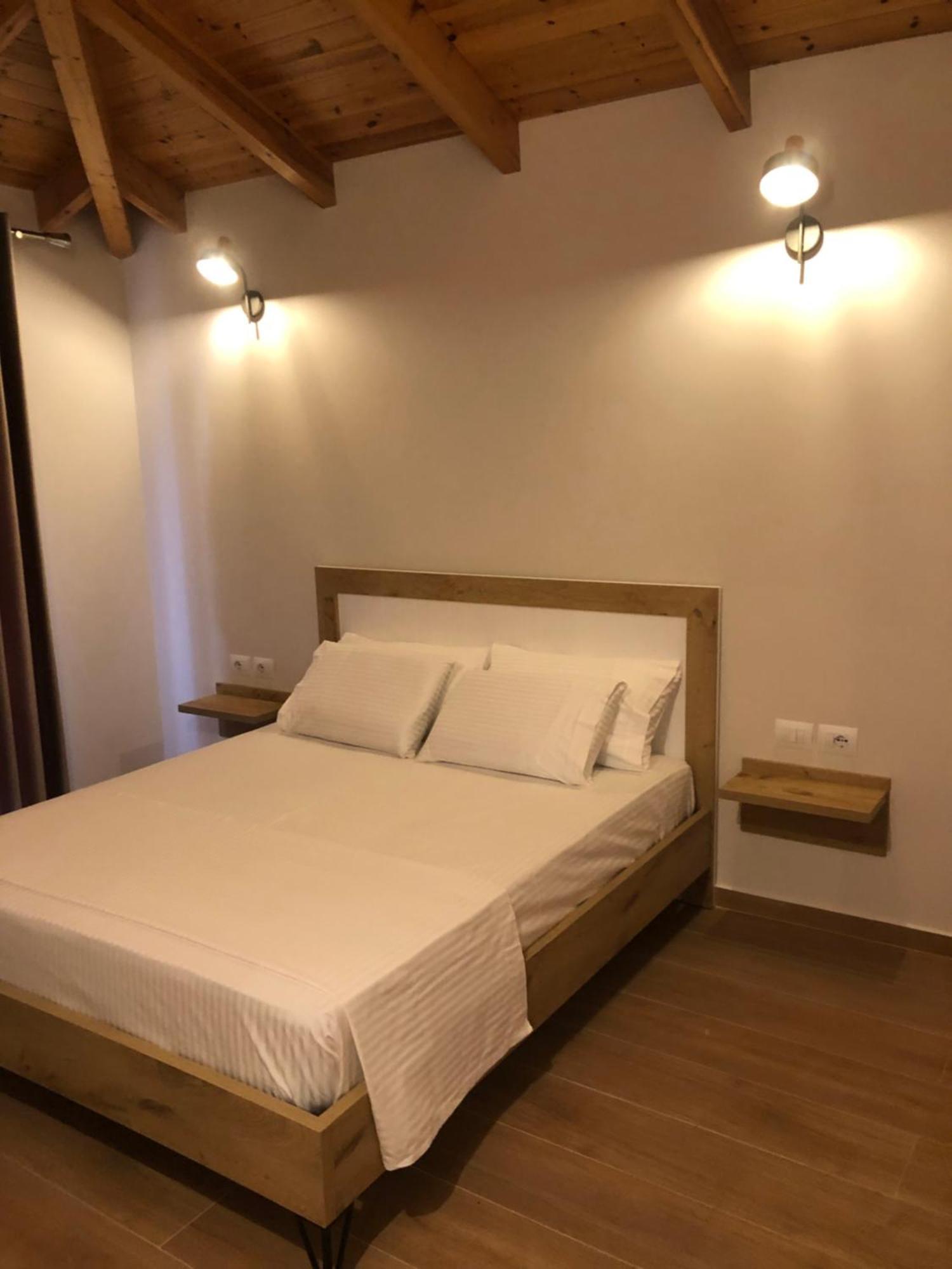 Amazing Familiar Apartments And Rooms Saranda Dış mekan fotoğraf