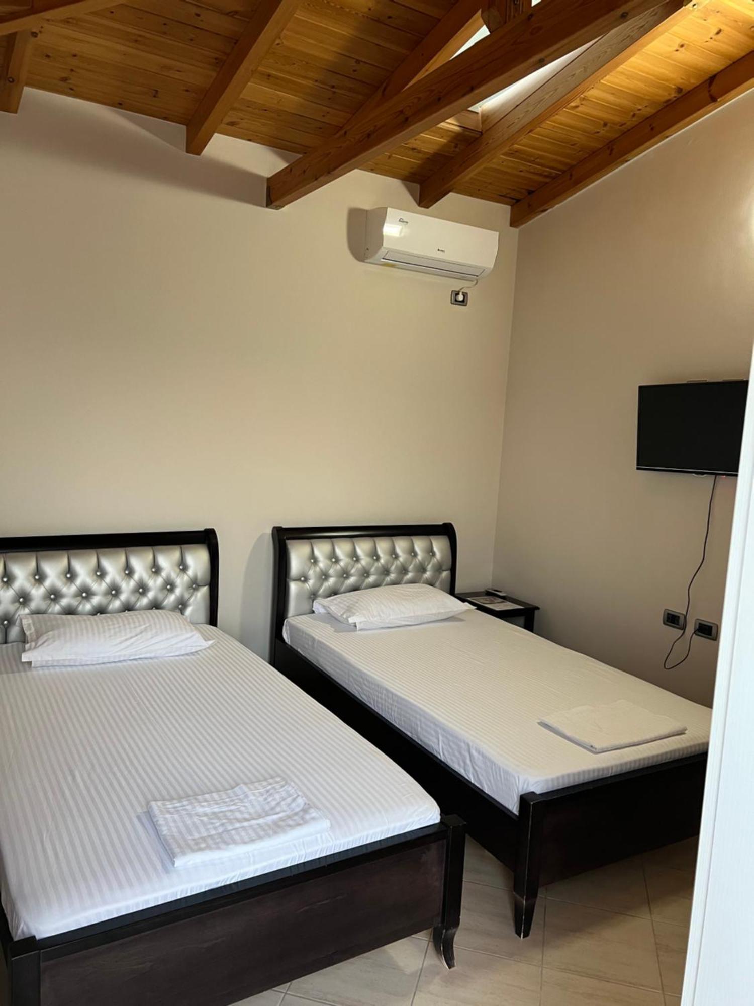 Amazing Familiar Apartments And Rooms Saranda Dış mekan fotoğraf