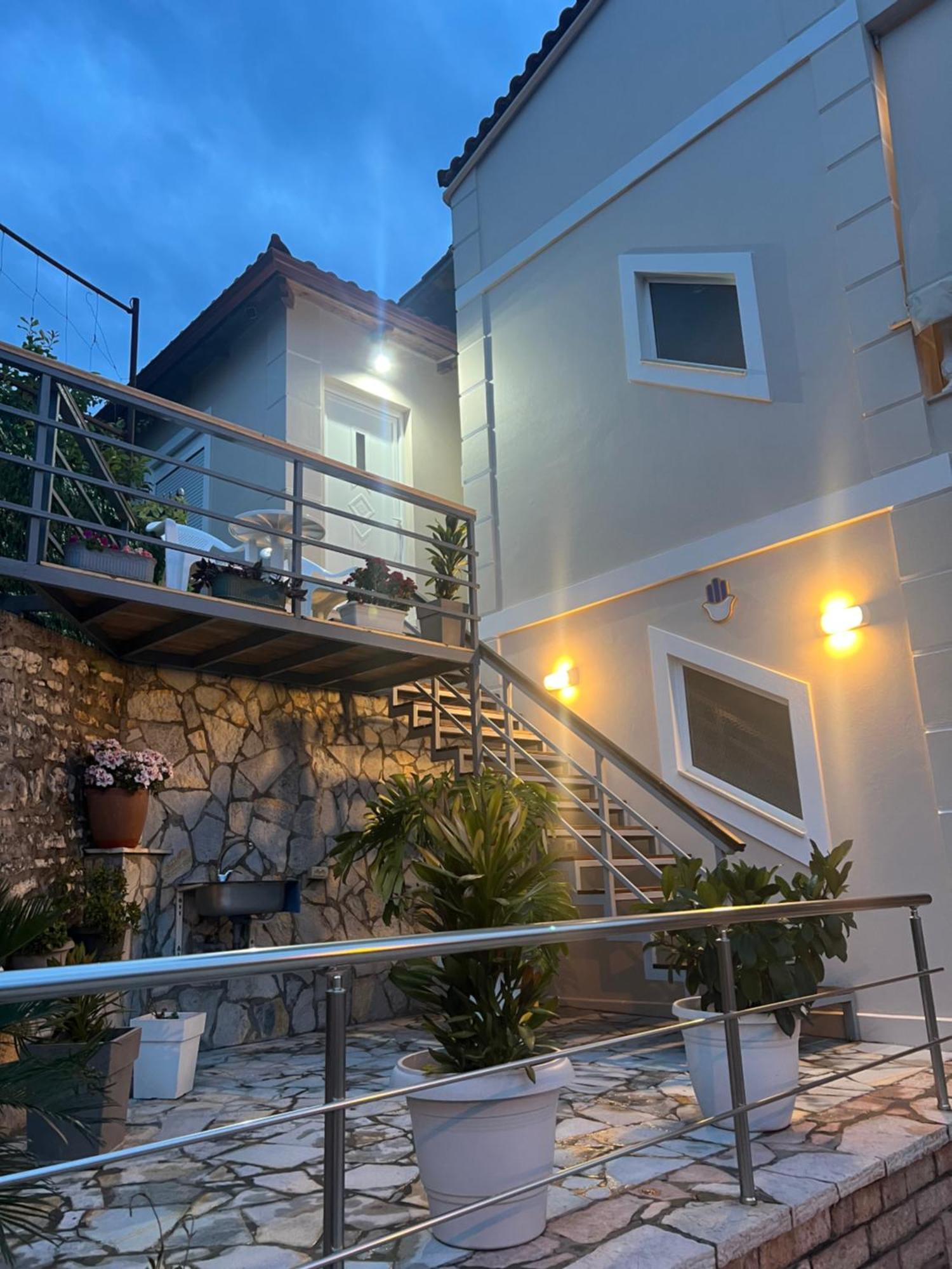Amazing Familiar Apartments And Rooms Saranda Dış mekan fotoğraf